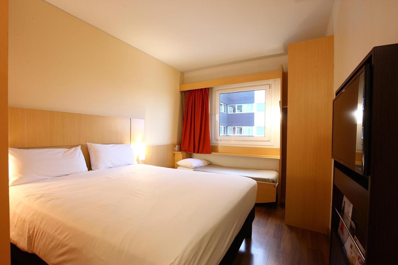 Ibis Buenos Aires Obelisco Hotell Eksteriør bilde